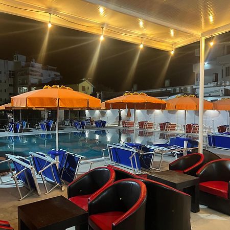 Blue Balcony Hotel Golem  Exterior foto