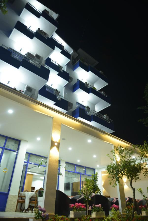 Blue Balcony Hotel Golem  Exterior foto