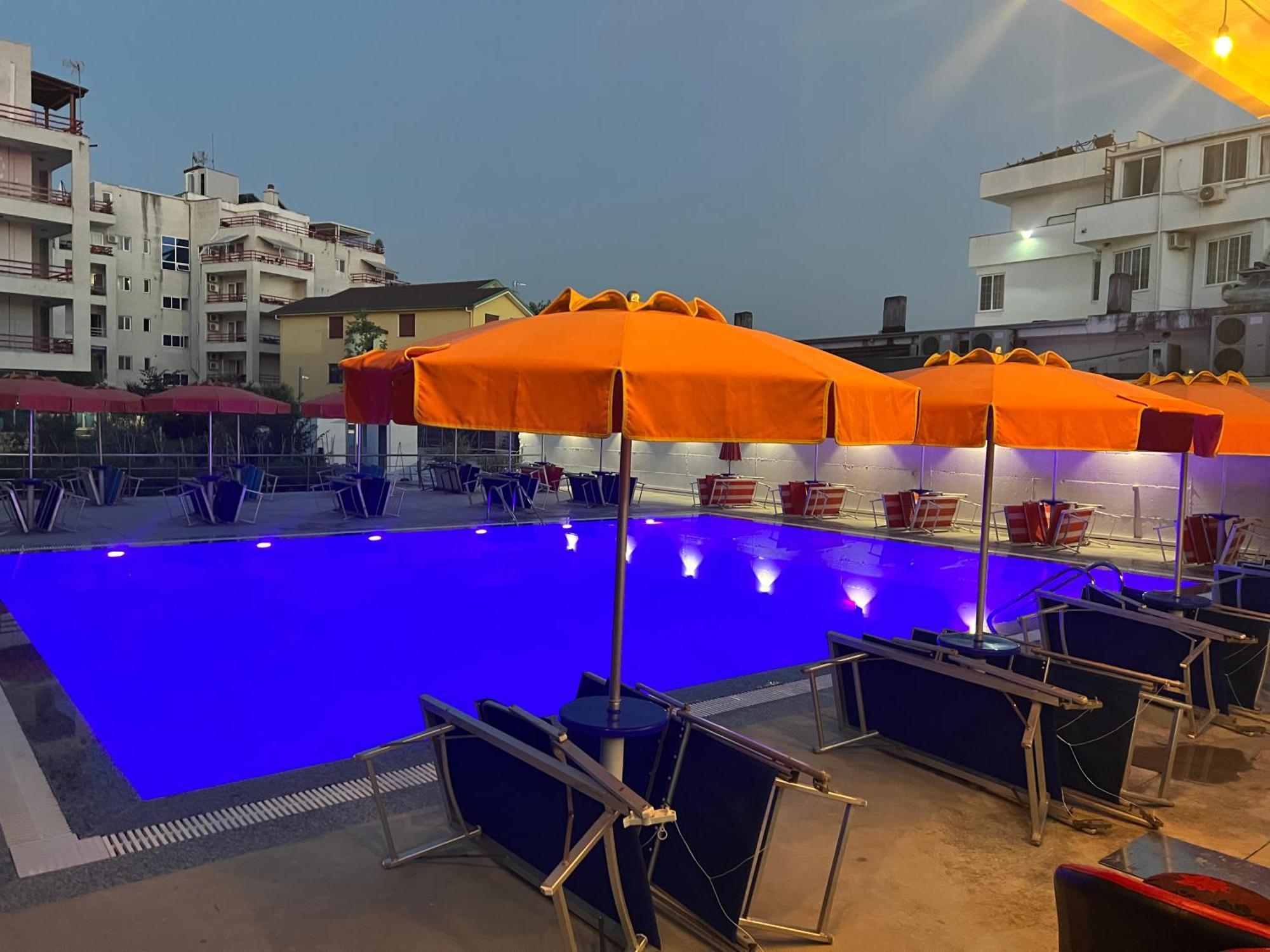 Blue Balcony Hotel Golem  Exterior foto